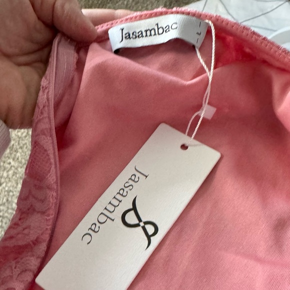 Elegant Pink Lace Midi Dress - Picture 4 of 5